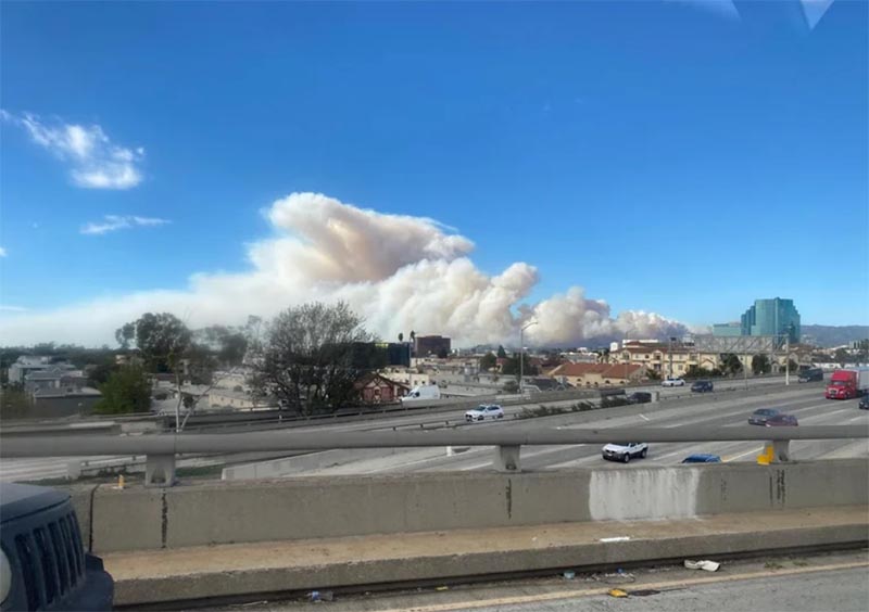 計画的に起こされたロサンゼルスの山火事